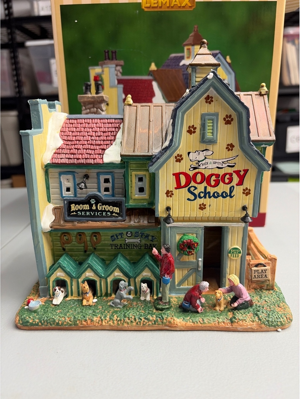 Lemax Christmas Village REX & SPOT'S DOGGY SCHOOL Porcelain Building NO LIGHT